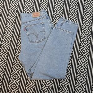 Levis 550 Womens Size 20 M Light Jeans Relaxed fit